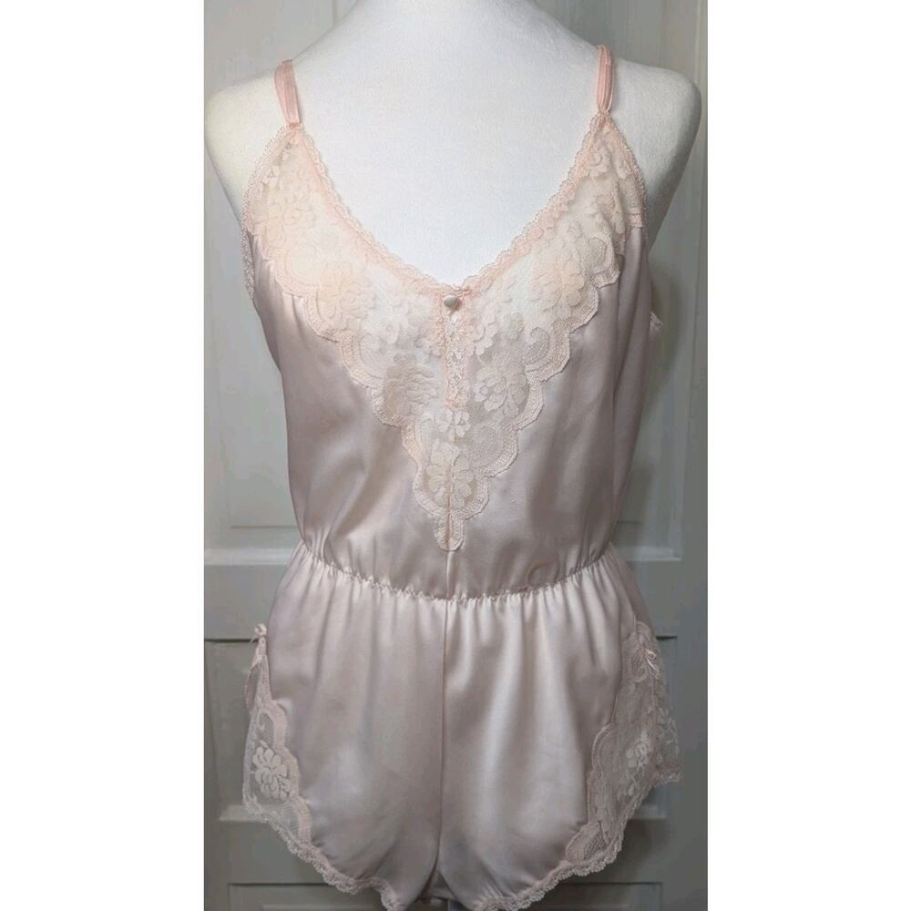 Vintage Sears Daye Rose Satin And Lace Soft Pink Romper Women's Union 80's(753)